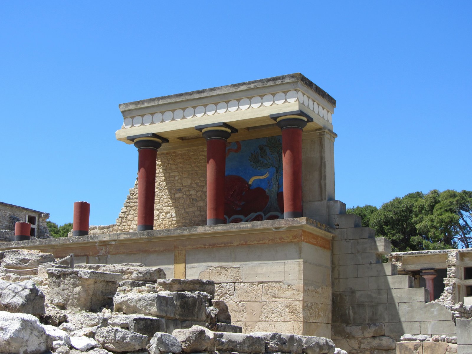 Fdalijiet tal-Palazz ta’ Knossos fi Kreta